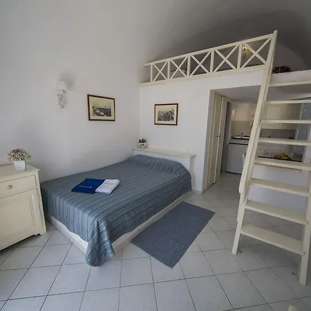 Hotel Anemomilos & Santorini Island